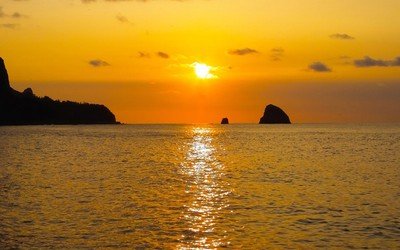 10.下班后来到幸运链接，遇到麻烦时您会mb目结舌，压力会飞到九个天堂，立即悲伤和打哈欠，以开心的心情见面，立即微笑，问候和祝福，祝您下班后甜蜜的笑容！