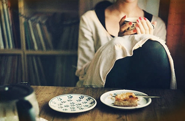 7.今天是新年，a，我​​不能回家过年。祝所有家人和朋友新年快乐！