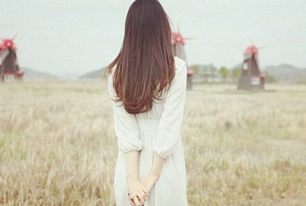 生活中没有对与错，只有选择后才能坚持