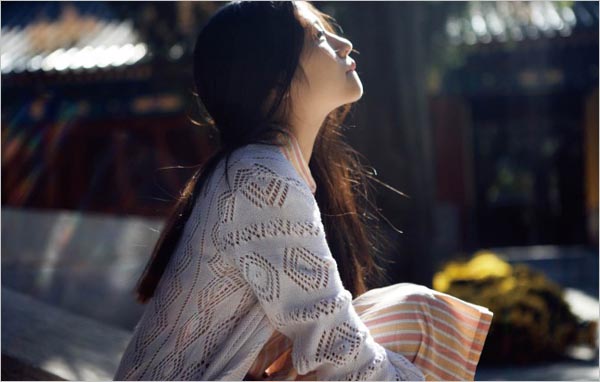 47.不要在乎别人的观点，不要总是看着别人的生活，不要后悔自己的选择，坚持自己认为正确的事情，做自己想做的事情。生活中没有固定的轨道。无论您选择哪种生活方式，只要您的内心坚强，您都会非常兴奋。重要的是您想要什么以及在选择的路径上所做的事情。 -赵星