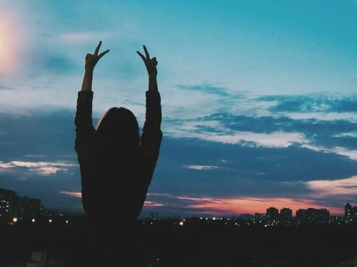 对于爱情失望的句子6 2