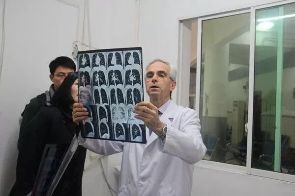 外国医生的座右铭