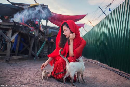 8.微笑是痛苦的，因为心是冷的。