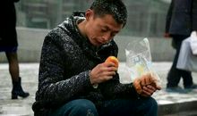 心疼老公赚钱累的句子 老公挣钱辛苦了的句子