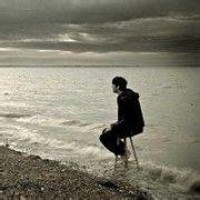 9.如果你的性格不匹配，就分手，或者如果不匹配，分手，否则爱会变得痛苦，团结会变得痛苦。肯定有人会说这是不够爱的标志，但流血时不会伤害别人。