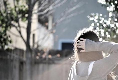 对最爱的人失望的句子 2