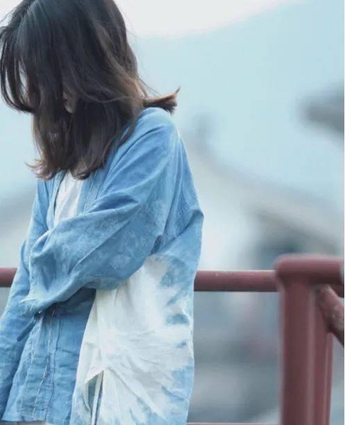 一个人离开心痛的句子说说心情短语 1