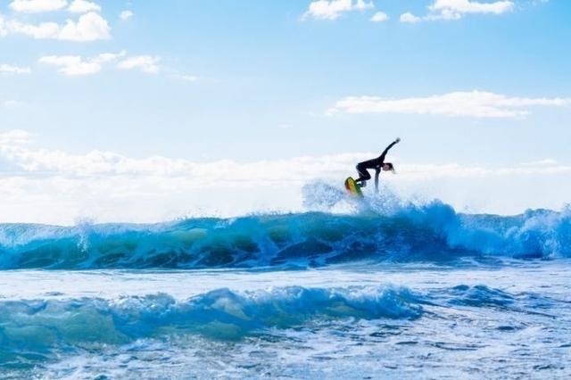 15.不要等到生命的尽头才记得摘花，去做并珍惜它。