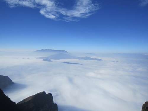 15.绊脚石是进入人体的台阶。