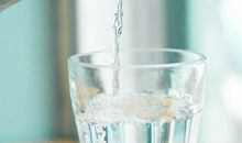 写几句赞美亲情的句子或诗句