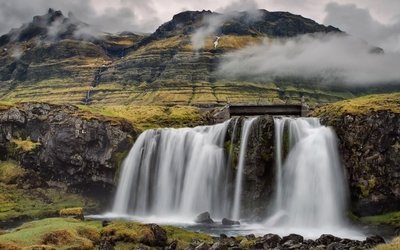 10.宗祥蔓延数千里,你我都不会改变。红枣像蜂蜜一样,与糯米相连。团结一致,团结协作。面对困难,永远向前迈进。在端午节上祝您健康快乐!