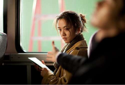 20.一个男人有一段时间贫穷，一个女人很糟糕，并且过着他妈的生活。