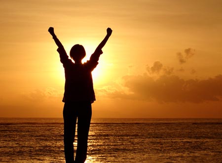 20.几天前，我在街上闲逛，遇到了一些黑帮。看到我不高兴，我不得不打我。我的脾气马上上升了，我能忍受吗？我不行我拿出电话给我打电话，十几个兄弟，我们终于被殴打了。