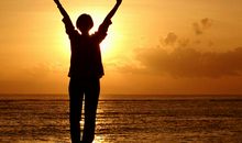 我热爱生活，所以一颗上进的心一直在跳着