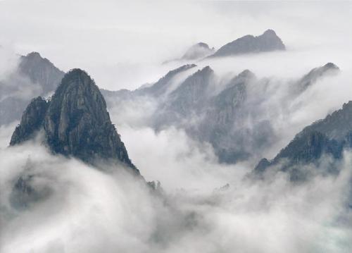 描写庐山的诗句 1