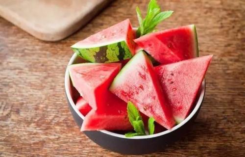 描述西瓜的句子1