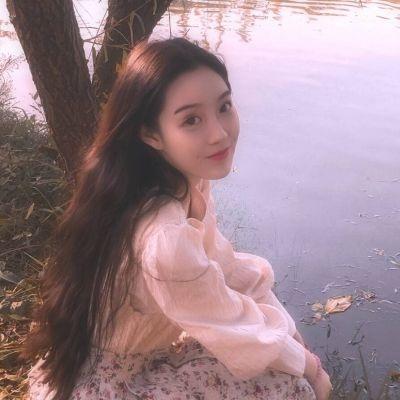 10.最近，许多麻烦的事情无法及时看到您的新闻，但是只要您看到您，就可以忘记所有的不幸。第三年，我仍然喜欢你。