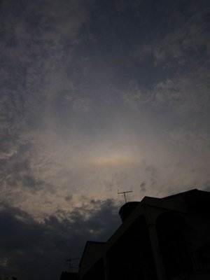 10.美好的生活源于平静的心情和舒适的心情。温暖的感觉是回忆中对默契的默契。不断陪伴的幸福来自对好朋友的真挚爱戴。亲爱的好朋友，祝您每天幸福，记得想念我！