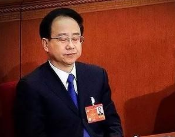 10.我一直尽力做好每一项工作，但这一切都让我感到不寒而栗。