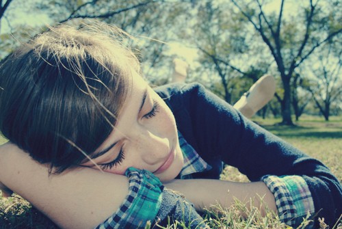 伤心的谈话图片