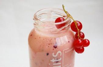 11.如果您正在寻找妻子，请找一位美食家，吃饱后再吃，容易满足。