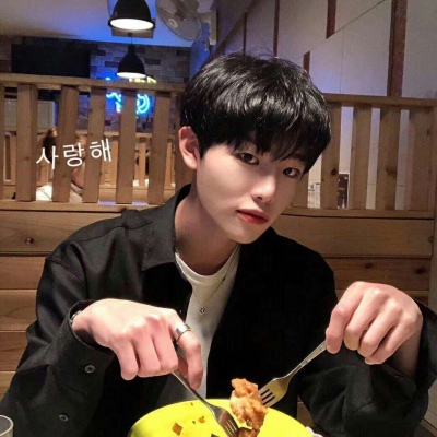 11.你是对的。快乐是最重要的。你怎么能幸福？如果您感到高兴，请玩；如果您不高兴，请退出。我是一个不会对自己不好的人。