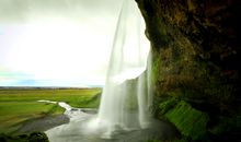 有关瀑布的句子