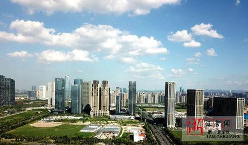 蓝天白云的句子1