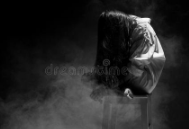 10.有两种可以和我一起玩的人：一种是可以忍受我的神经，另一种是和我一样的。