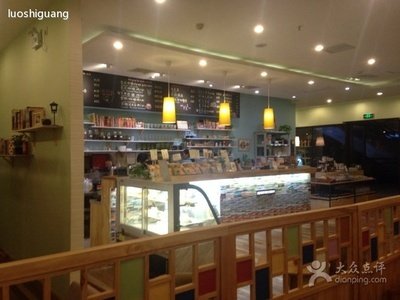 10.夏天快到了，主要的提醒是：那些没有遮阳伞出门的人，那些没有受到强烈光刺激而闭上眼睛的人以及那些只穿一点衣服的人，都可以保护自己的皮肤和眼睛！