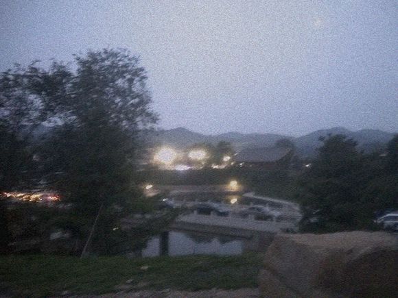 10.感谢老师对我的孩子的爱护。您孩子的成长需要您的照顾和帮助。我无法对您表示感谢，但我会记住我！祝老师工作愉快，身体健康！明天将为您的教育感到自豪！