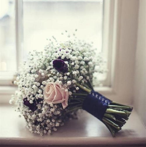 12.恩恩比山高，恩恩比海深。