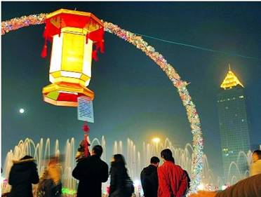 11.总是想努力工作，过上认真的生活，总是想用真诚的微笑对待人。一直希望有希望，不要绝望，一直想对家人和朋友友善，一直想感恩和乐观。但是发现生活中总会有一些艰难的道路。总是有太多的期望和失望，总是有太多的梦想，而且总是有太多的言语，没人能说出来。我一直想摆脱纠纷，陷入现实，总是有很多不公正的经历，我一直很无奈。