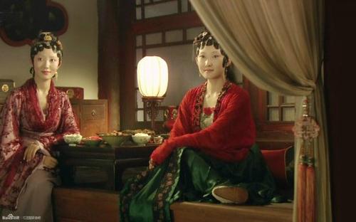 12.请记住,微笑是最好的关心,发给您的短信是最好的礼物。希望在忙碌的日子里,我的问候能带给您无限的新鲜感,例如雪碧和冰,让您快乐地度过。每天。