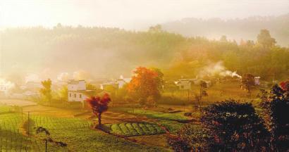 一句话描述山村里的秋天