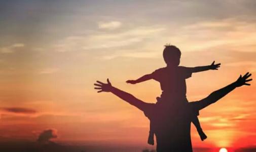 12.我们看着发财的树木，看着金色的水果，欢快地跳舞，大笑，唱歌。