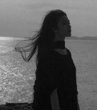 11.天空中的星星承认了他们的美丽。有多少人伸出手抓住他们，但最后他们发现他们似乎近在咫尺，但实际上他们相距甚远。