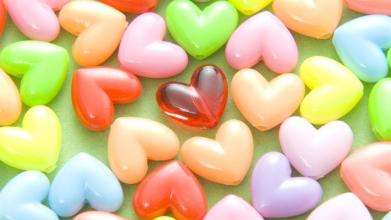 11.在这段时间里，我经历了很多事情和许多人，例如家庭，友谊和爱。我太累了，没有时间做饭，我也接受了许多误解。外出前，我对口红的方式感到很有趣。即使我不是一个真正的女人，我还是会继续前进。