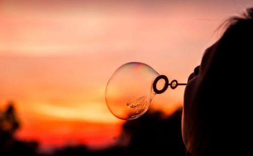 11.我不知道未来会怎样。只要跟随您，我就会笑。