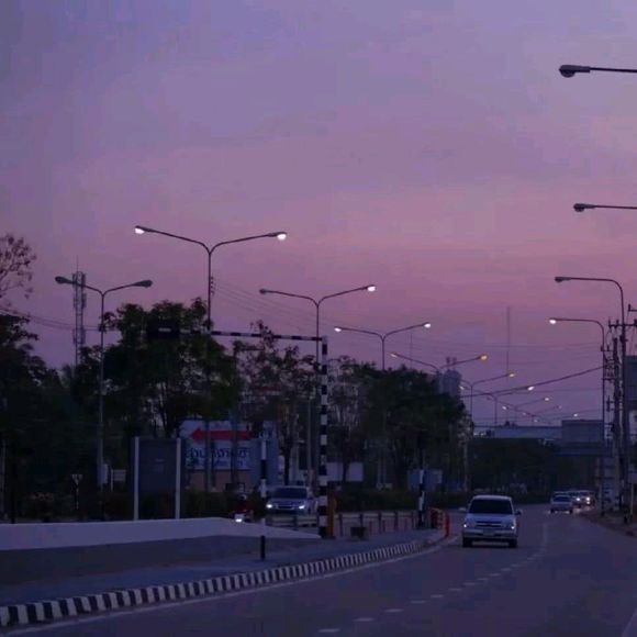 10.您欣赏真诚和正直，并将其视为世界人民的准则。您是我们学生心目中的榜样。