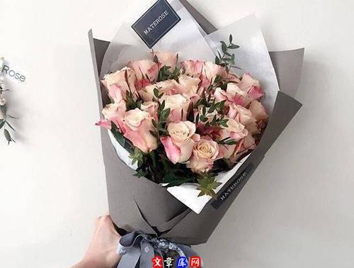 10.在你来之前，我已经想出了千个理由让你不离开。