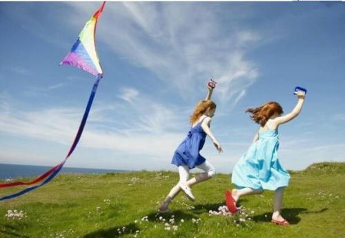 11.我喜欢春天。因为我可以在春天放风筝。