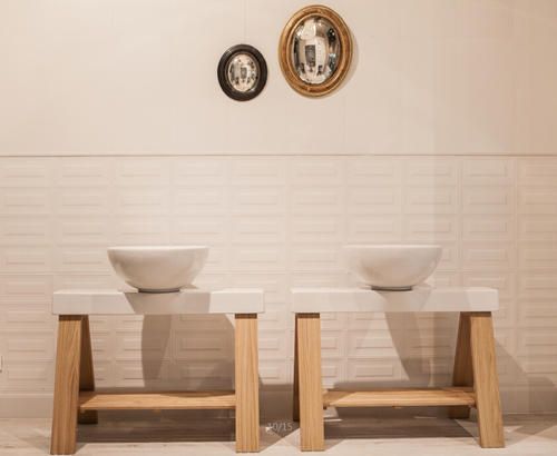 11.家庭感情是最大的。无论您是快乐,沮丧,悲惨还是流浪,它都会永远静静地走在您的路上,并静静地陪伴您一生。