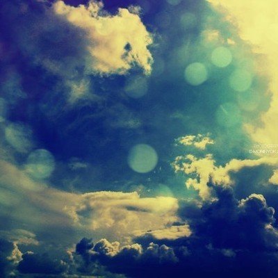 10.工作加下班等于生活，工作减下班等于和解，上下班和下班等于中和，除工作外下班等于幸福。朋友们，祝您下班愉快，心情愉快，交往无忧！