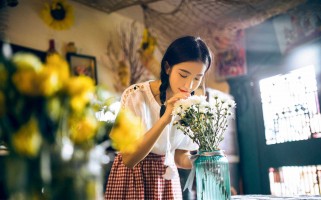 11.真正的幸福来自内心的平静。