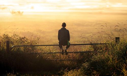 11.再也不会一样了。你的不相信使我完全为你而死!记住,你会后悔的!