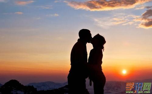 夫妻表现出爱意
