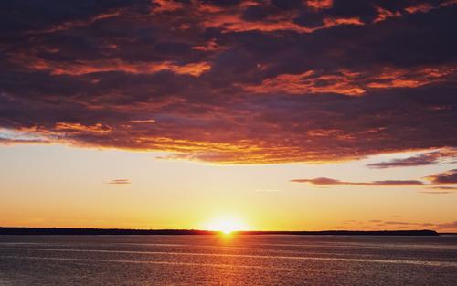 11.天才和天才之间的区别仅是“两个”。因此，人才非常精致，天才总是有些不同。