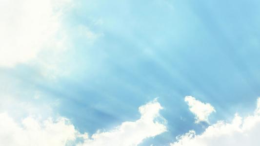 11.这里的风景太美了，让人流连忘返。这里的风景真的很美，令人难忘。