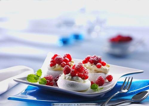 10.如果不需要考虑外部因素，我认为与孩子和家人在一起是最快乐的时光。